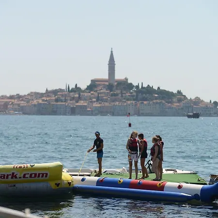 Tatil parkı Eurocamp Mobile Homes At Porton Biondi *